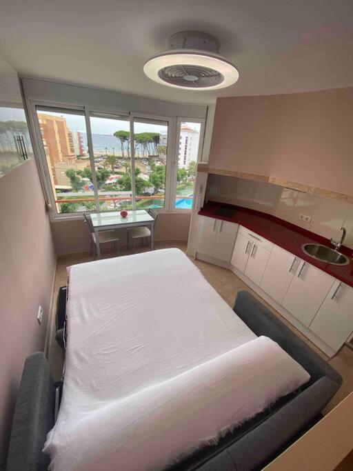 Estudio Con Vistas Al Mar Apartment La Pineda Ngoại thất bức ảnh