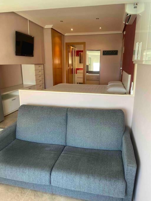 Estudio Con Vistas Al Mar Apartment La Pineda Ngoại thất bức ảnh