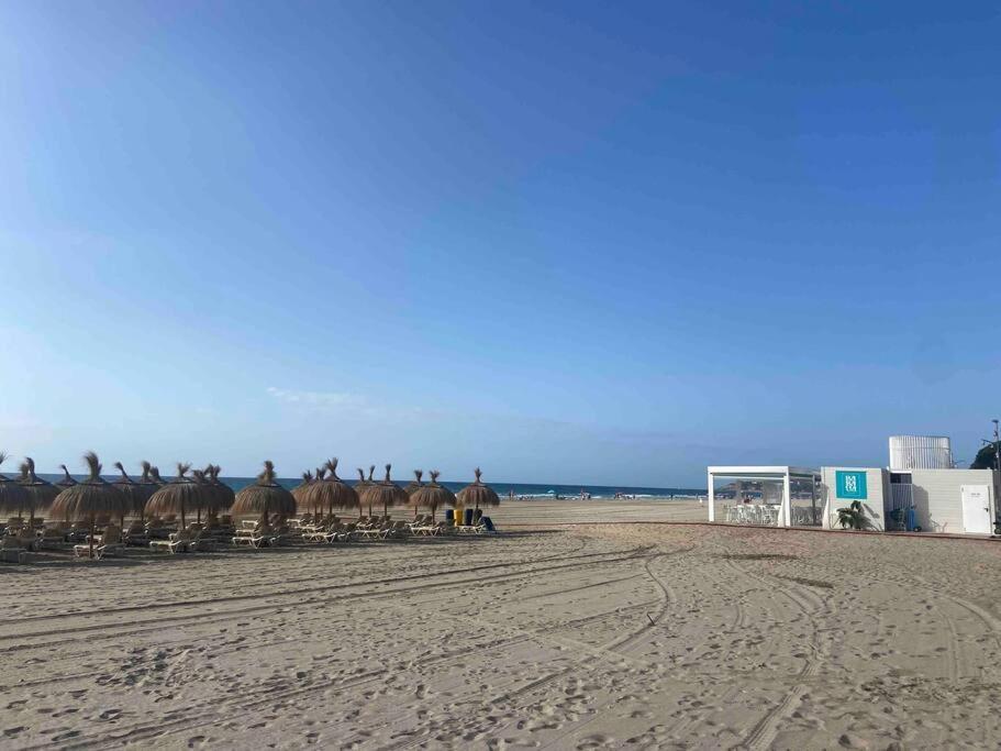 Estudio Con Vistas Al Mar Apartment La Pineda Ngoại thất bức ảnh